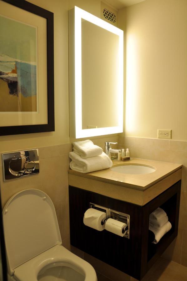 Hotel Indigo East End By Ihg Riverhead Exteriör bild