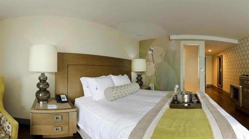 Hotel Indigo East End By Ihg Riverhead Exteriör bild